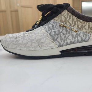 Michael Kors runners